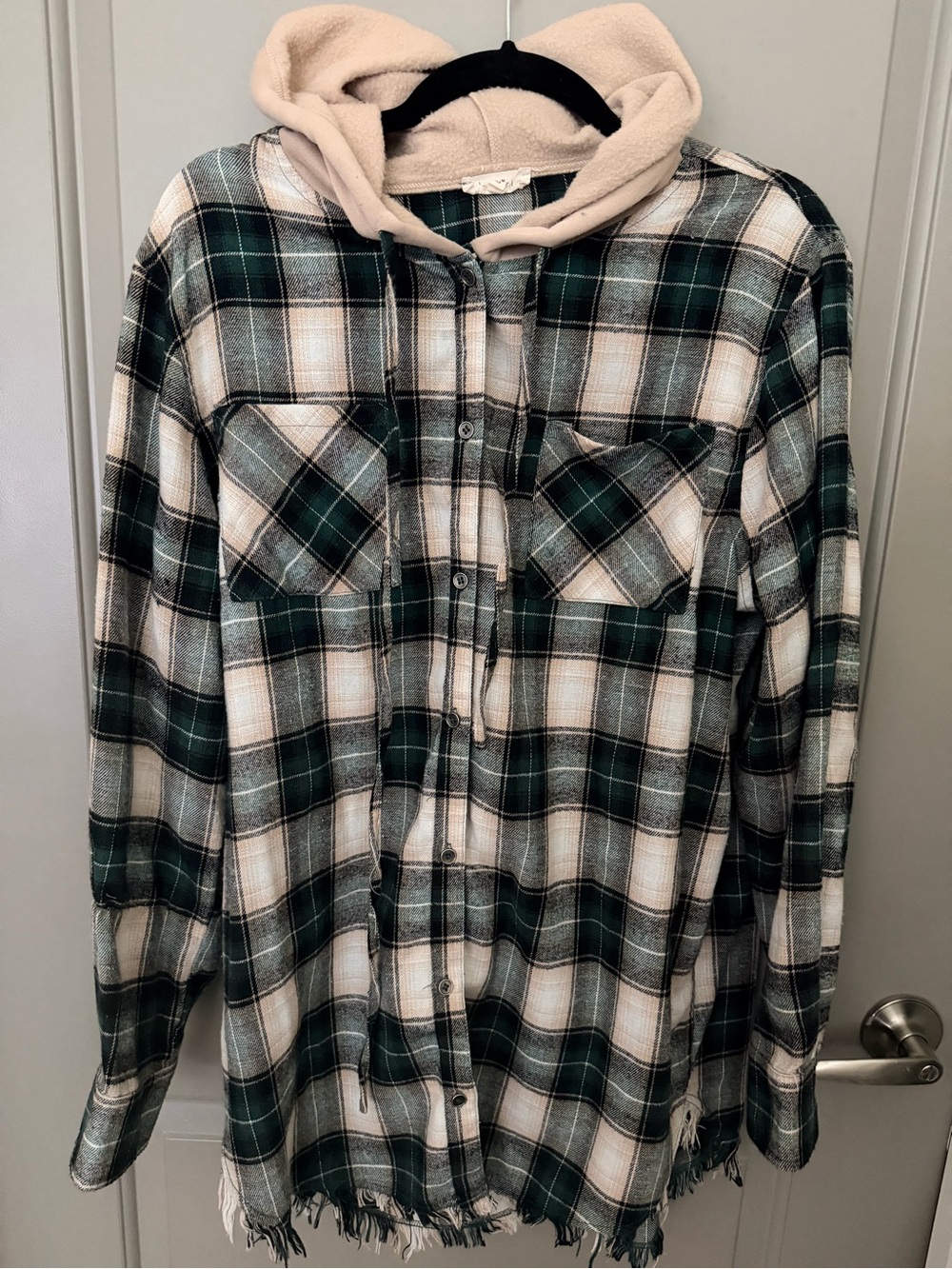 LA MIEL Green and Cream Plaid Button-Down Hooded Shacket